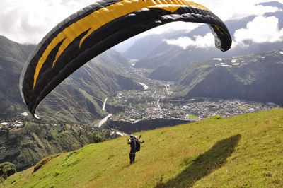 ParaglidinginBaños