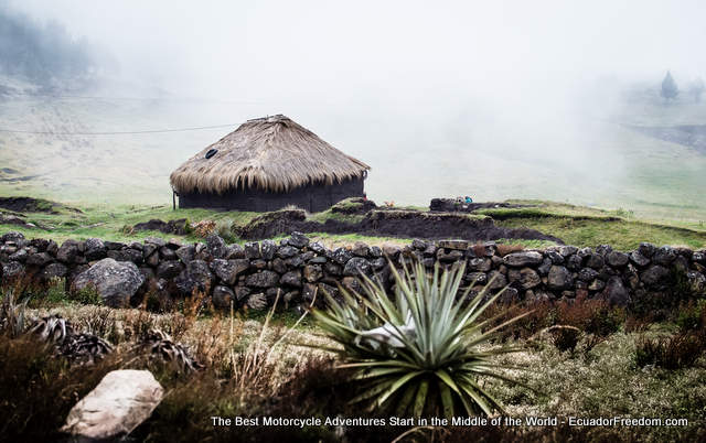 ecuador choza motorcycle adventure tour