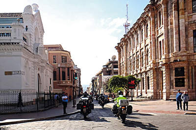 motorcycle tour riding in cuenca ecuador