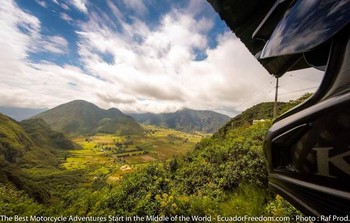 pululahua crater motorcycle advrenture tour ecuador 4x4