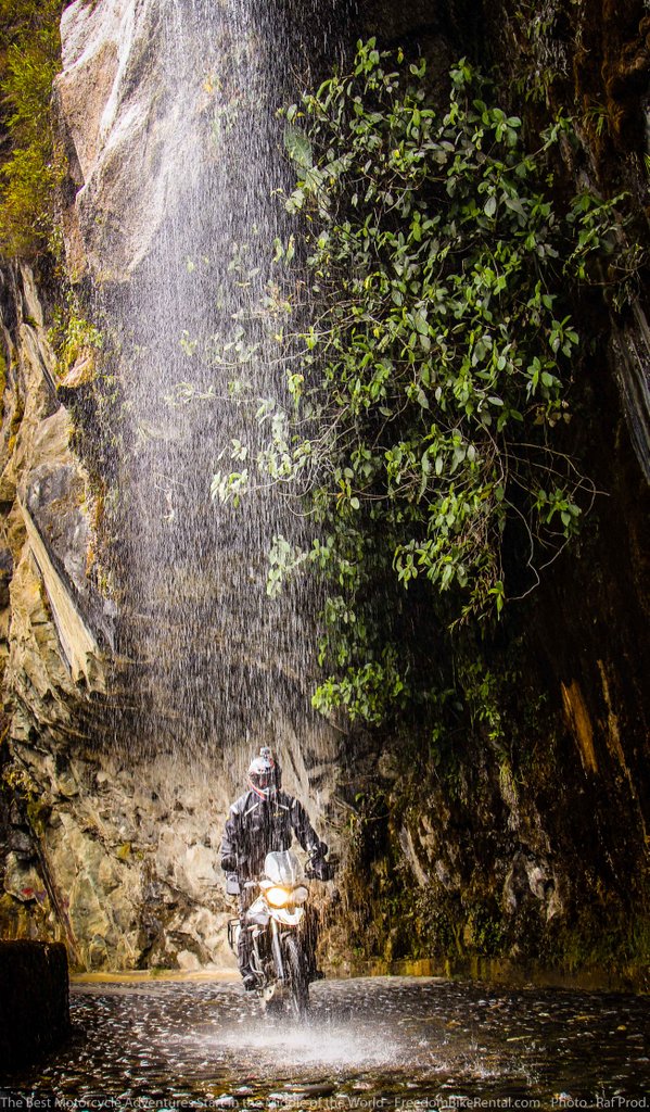 waterfall_near_rio_verde